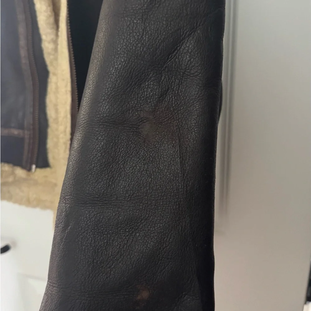 Men's Shearling Leather Bomber Jacket - Brown - Picture 4 of 8